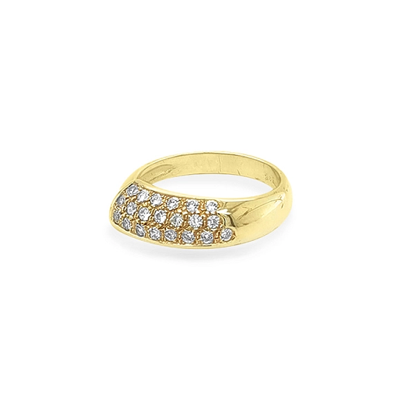 Nhẫn vàng đính đá zircon