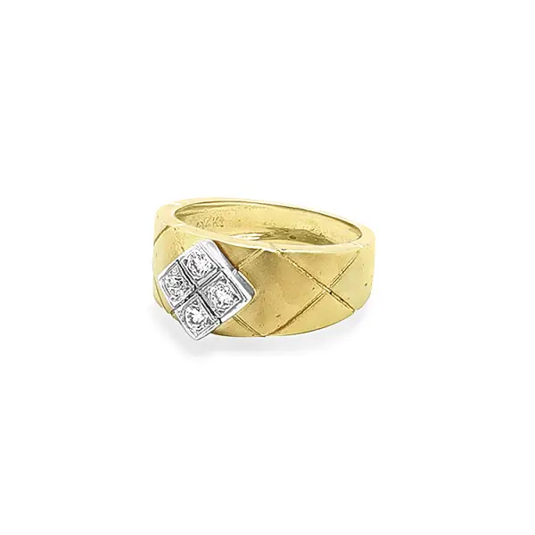 Nhẫn vàng đính đá zircon