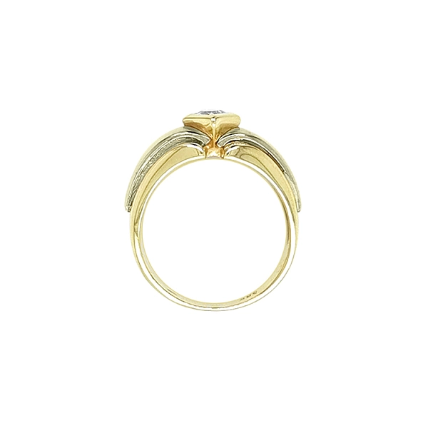 Nhẫn vàng đính zircon làm từ vàng kết hợp
