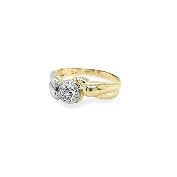 Nhẫn vàng đính đá zircon làm từ vàng kết hợp