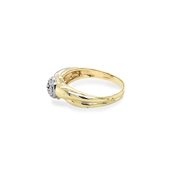 Nhẫn vàng đính đá zircon làm từ vàng kết hợp