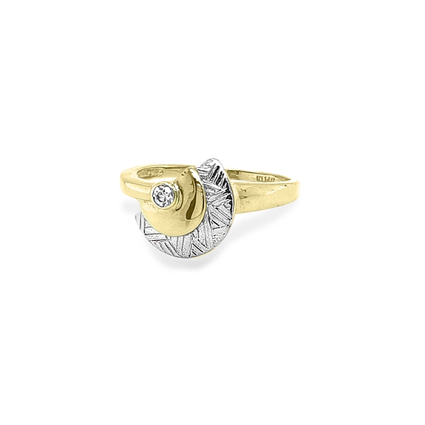 Nhẫn vàng đính đá zircon làm từ vàng kết hợp