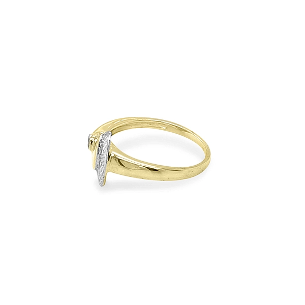 Nhẫn vàng đính đá zircon làm từ vàng kết hợp