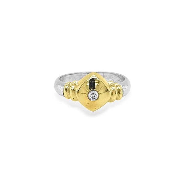 Nhẫn vàng đính zircon làm từ vàng kết hợp