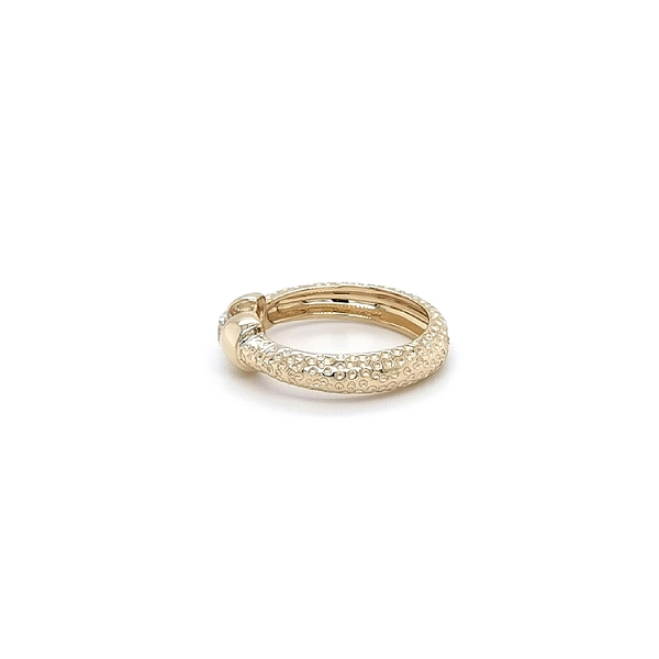 Nhẫn vàng đính đá zircon