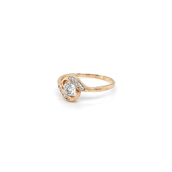 Nhẫn vàng đính đá zircon