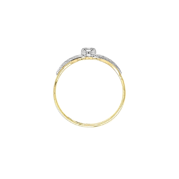 Nhẫn vàng đính zircon làm từ vàng kết hợp
