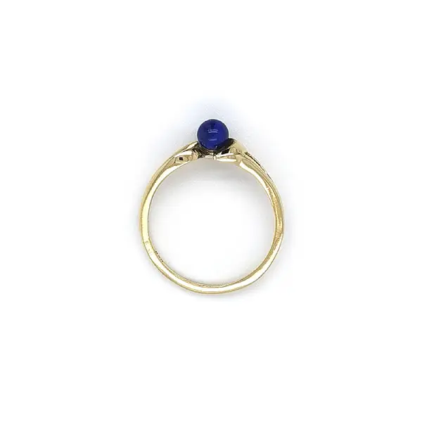 Vòng cổ vàng với đá lapis lazuli