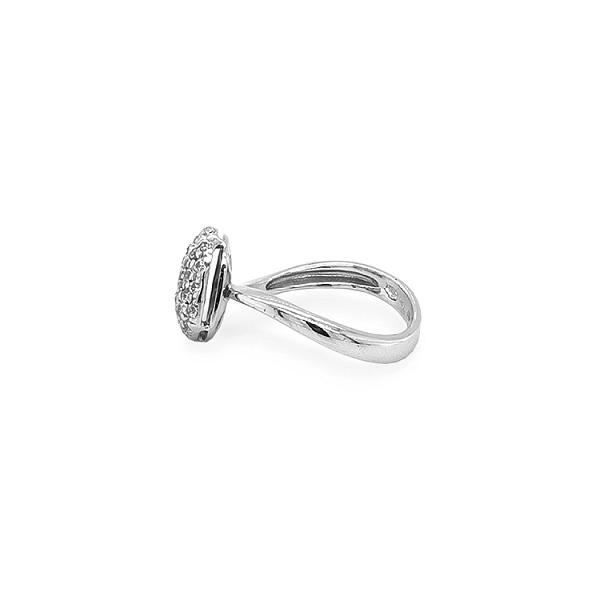 Nhẫn vàng đính đá zircon