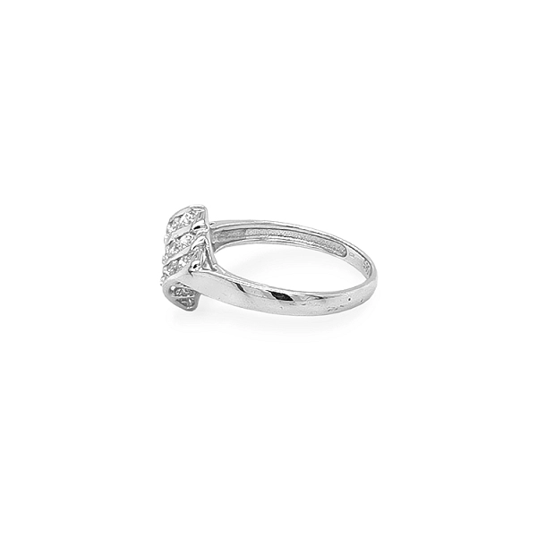 Nhẫn vàng đính đá zircon