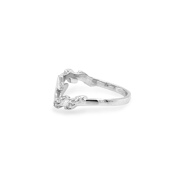 Nhẫn vàng đính đá zircon