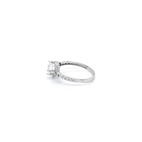 Nhẫn vàng trắng đính đá zircon trắng