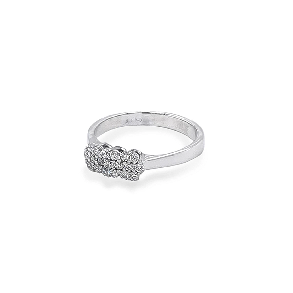 Nhẫn vàng đính đá zircon