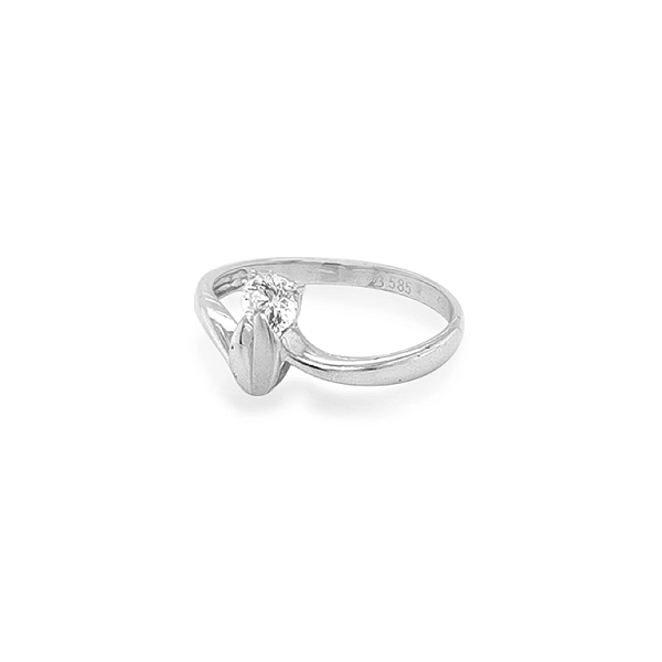 Nhẫn vàng đính đá zircon