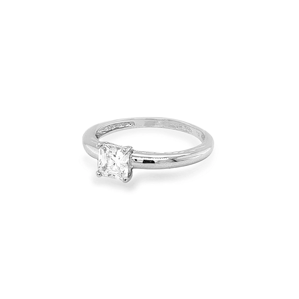 Nhẫn đính hôn bằng vàng với đá zircon