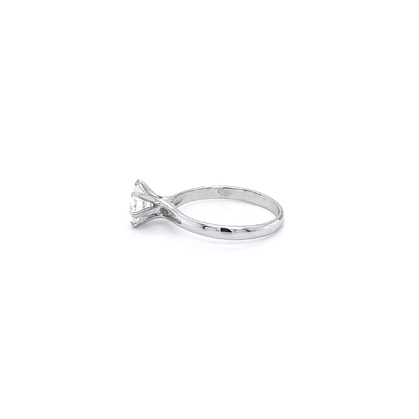 Nhẫn đính hôn bằng vàng trắng và zircon