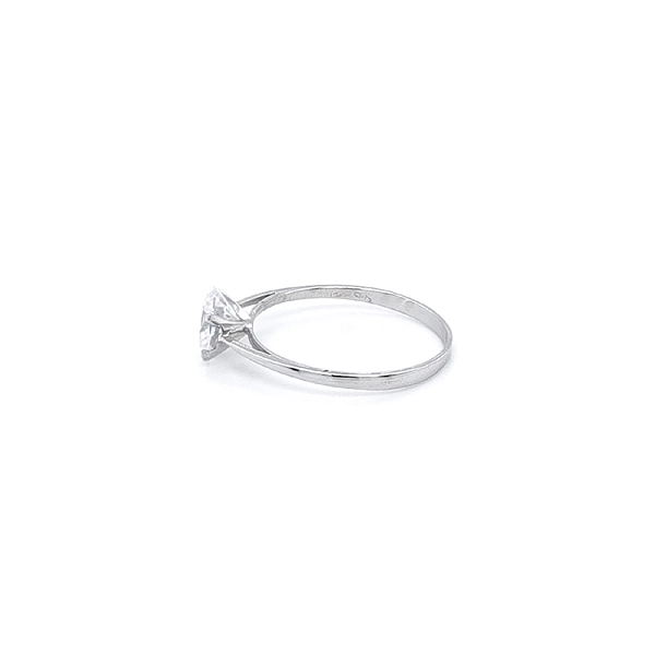 Nhẫn đính hôn bằng vàng trắng và zircon