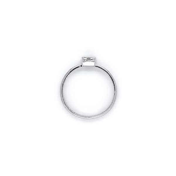 Nhẫn đính hôn bằng vàng trắng và zircon