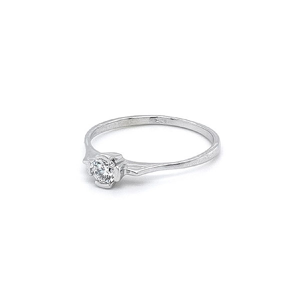 Nhẫn đính hôn bằng vàng trắng và zircon
