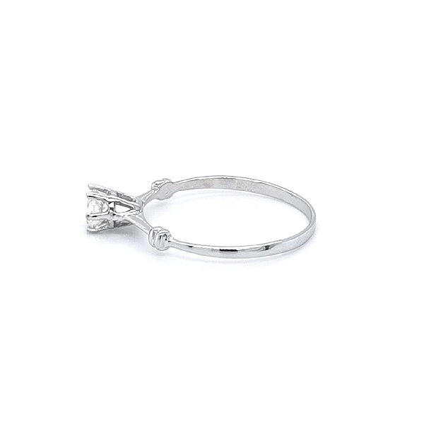 Nhẫn đính hôn bằng vàng trắng và zircon
