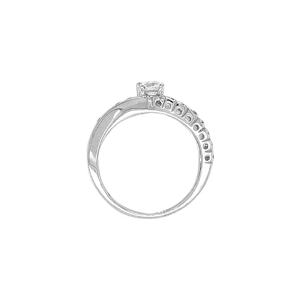 Nhẫn vàng đính đá zircon