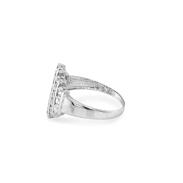 Nhẫn vàng đính đá zircon