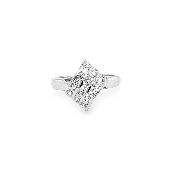 Nhẫn vàng đính đá zircon