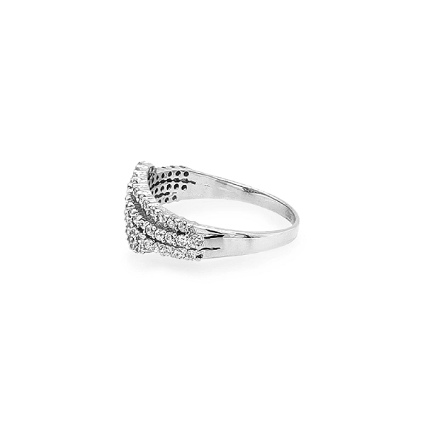 Nhẫn vàng đính đá zircon