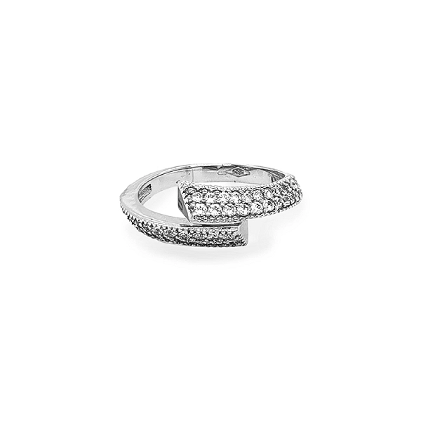 Nhẫn vàng đính đá zircon