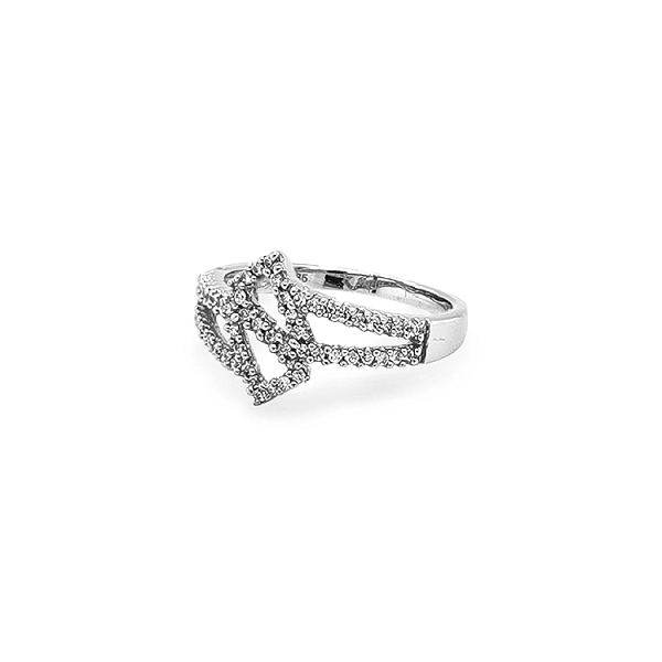 Nhẫn vàng đính đá zircon