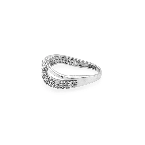 Nhẫn vàng đính đá zircon