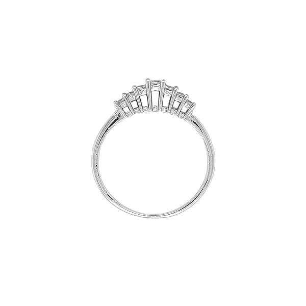 Nhẫn vàng đính đá zircon