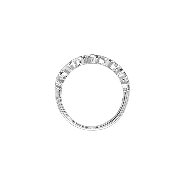 Nhẫn vàng đính đá zircon