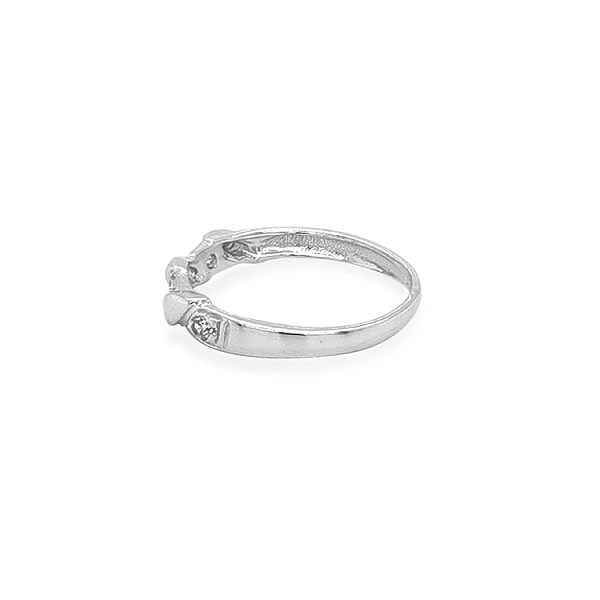 Nhẫn vàng đính đá zircon