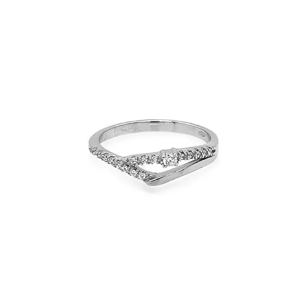 Nhẫn vàng đính đá zircon