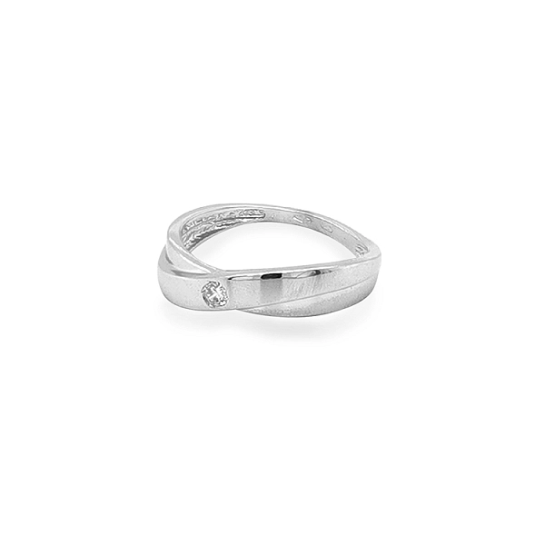 Nhẫn vàng đính đá zircon