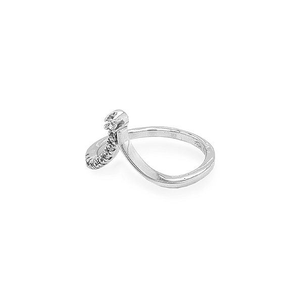 Nhẫn vàng đính đá zircon