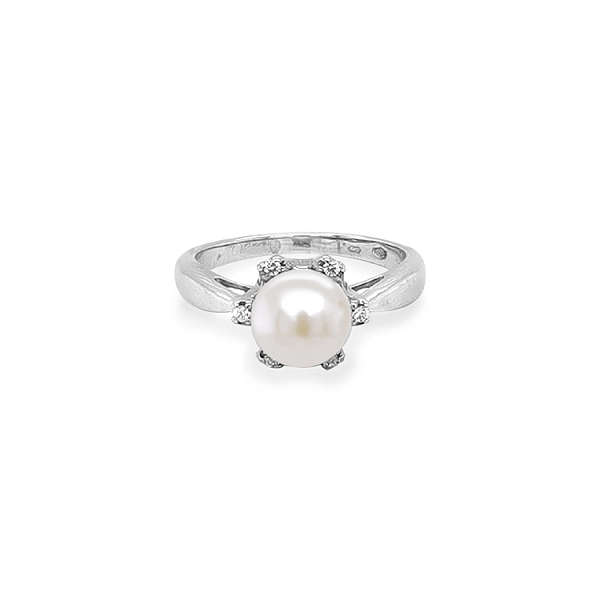Nhẫn vàng đính ngọc trai và đá zircon