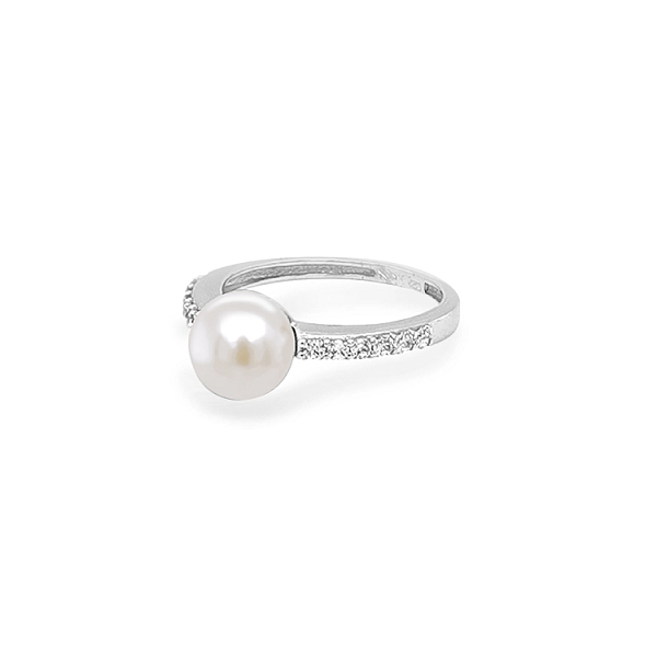 Nhẫn vàng đính ngọc trai và đá zircon