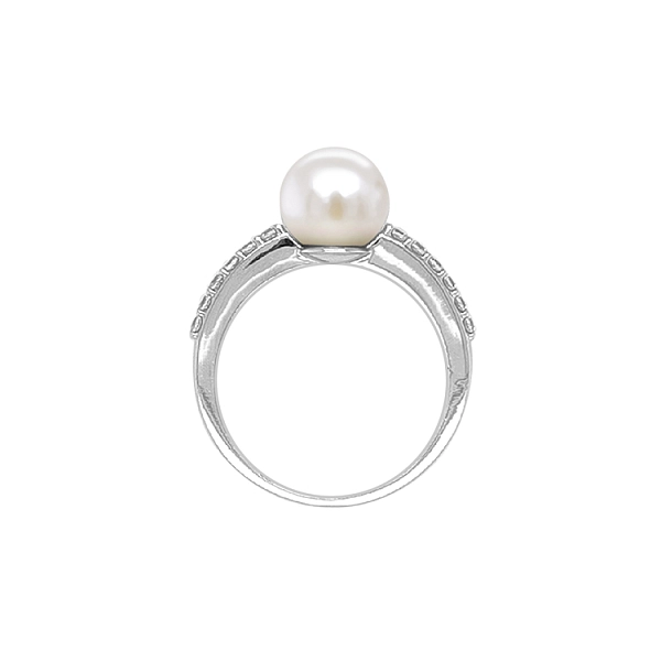 Nhẫn vàng đính ngọc trai và đá zircon