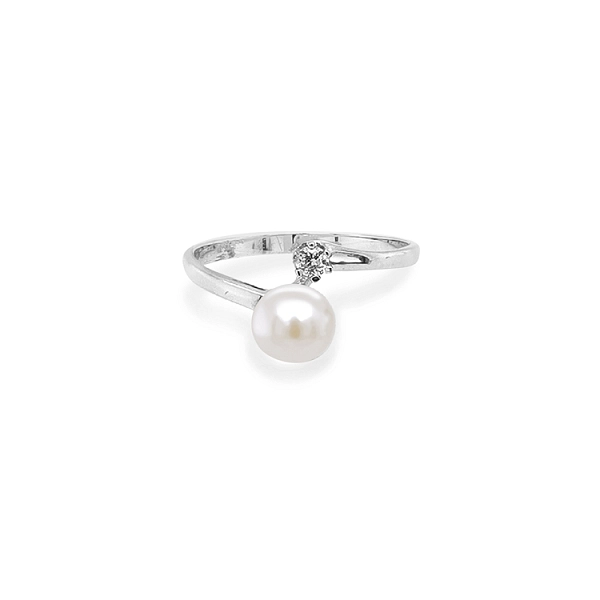 Nhẫn vàng đính ngọc trai và đá zircon