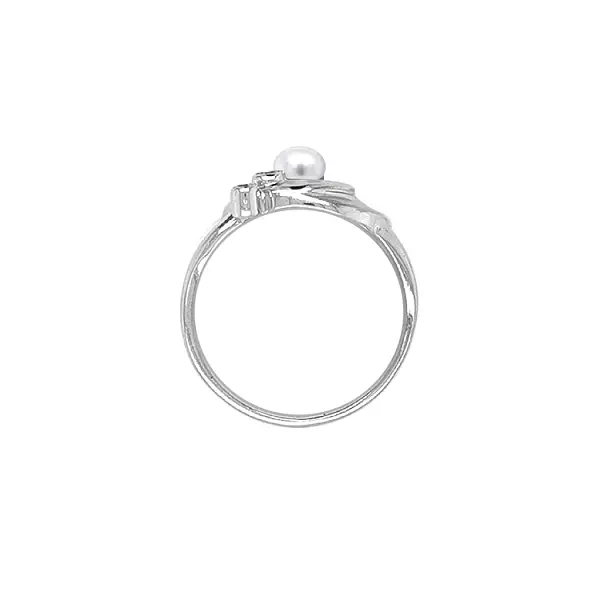 Nhẫn vàng đính ngọc trai và đá zircon