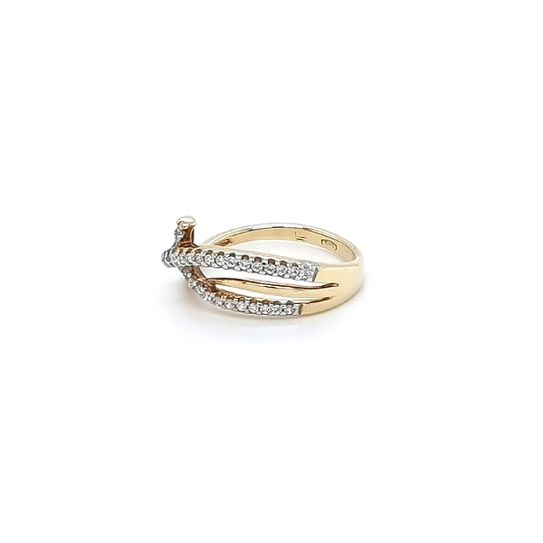 Nhẫn vàng đính đá zircon