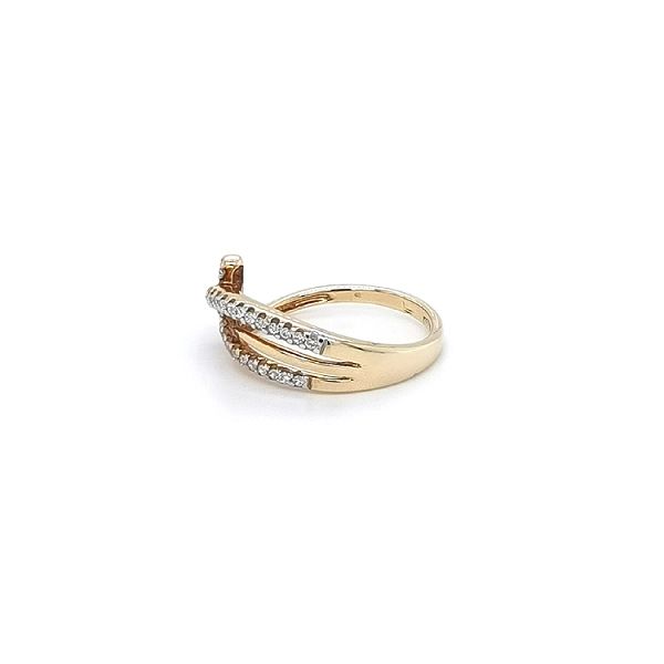 Nhẫn vàng đính đá zircon