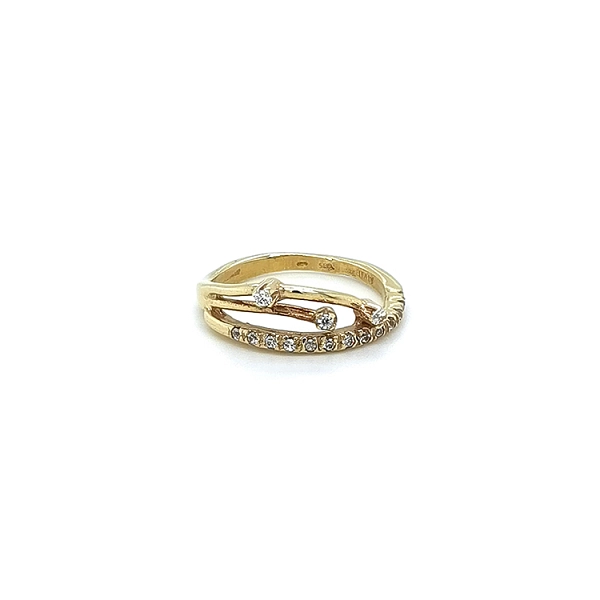 Nhẫn vàng đính đá zircon