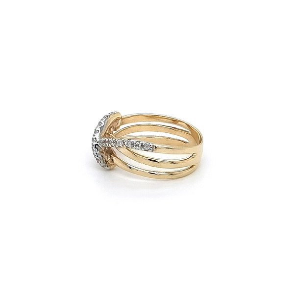 Nhẫn kết hợp vàng và zirconia