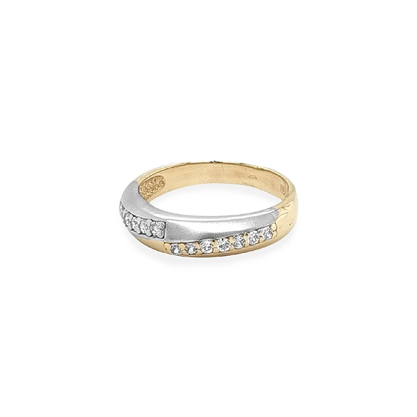 Nhẫn vàng đính đá zircon làm từ vàng kết hợp