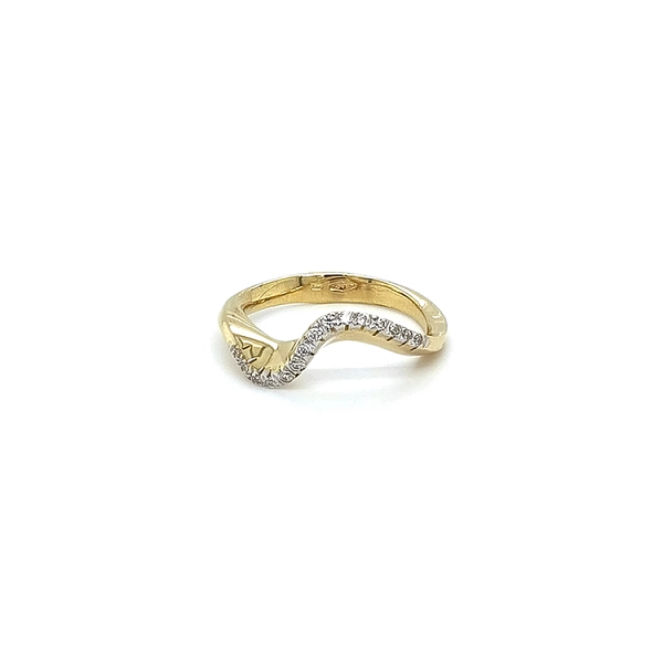 Nhẫn vàng đính đá zircon
