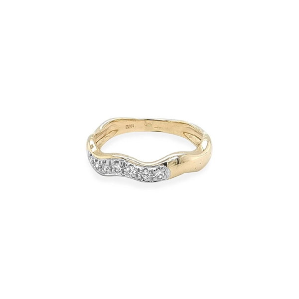 Nhẫn vàng đính đá zircon