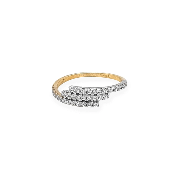 Nhẫn vàng đính đá zircon
